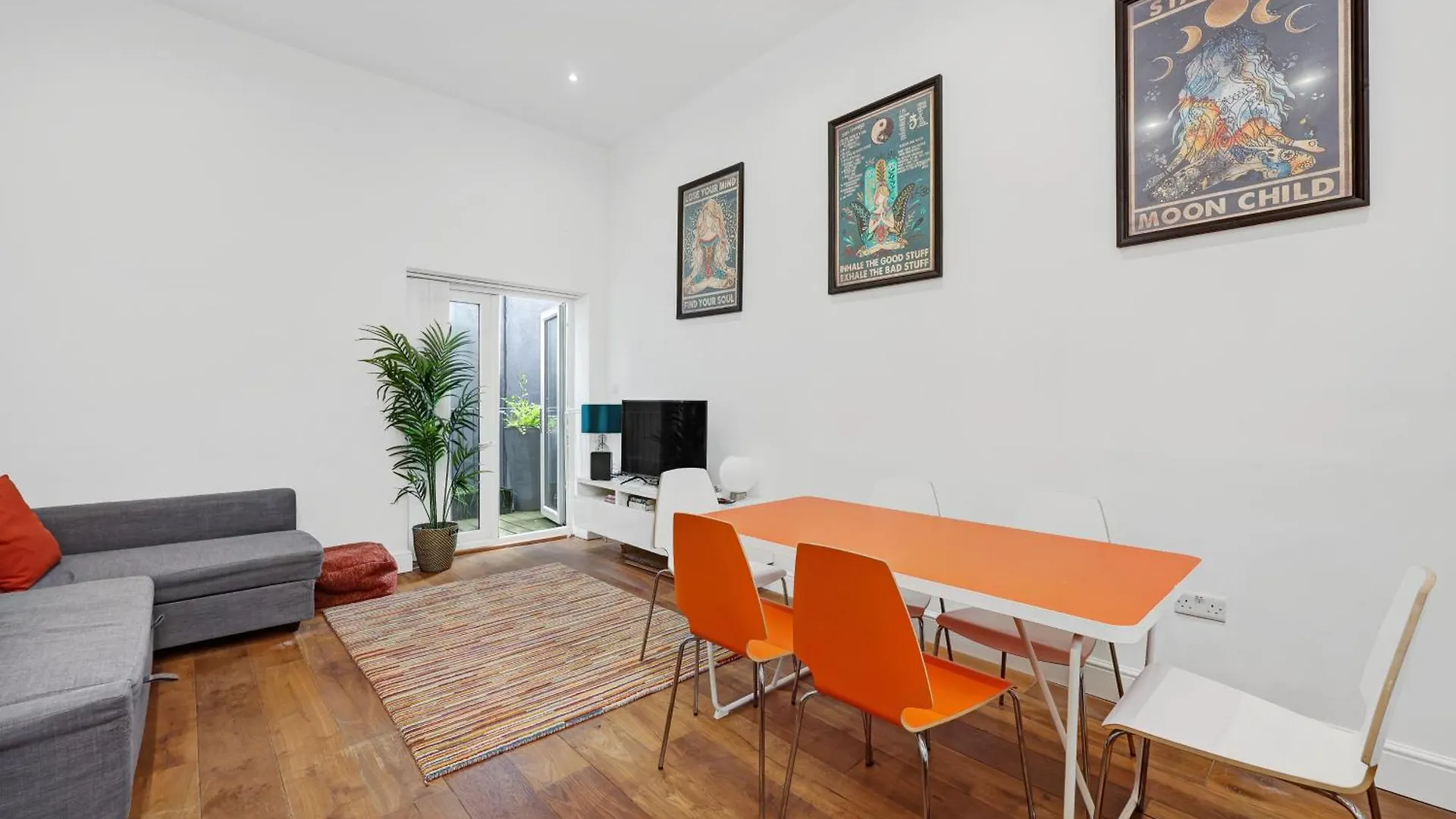 New 1 Bedroom Flat Short Term Rental & Flexible Renting Hackney With Free Wifi London Apartment